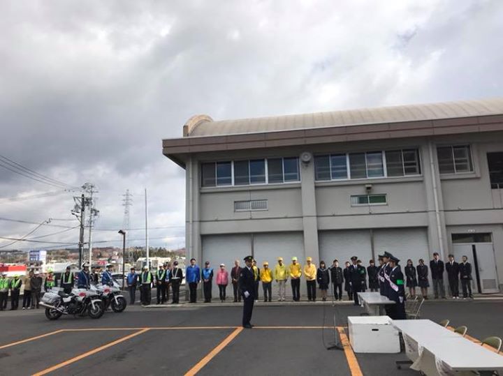 8日土曜日、恵那警察署にて年末年始地域安全運動と年末交通安全県民運動の出発式が行われました。